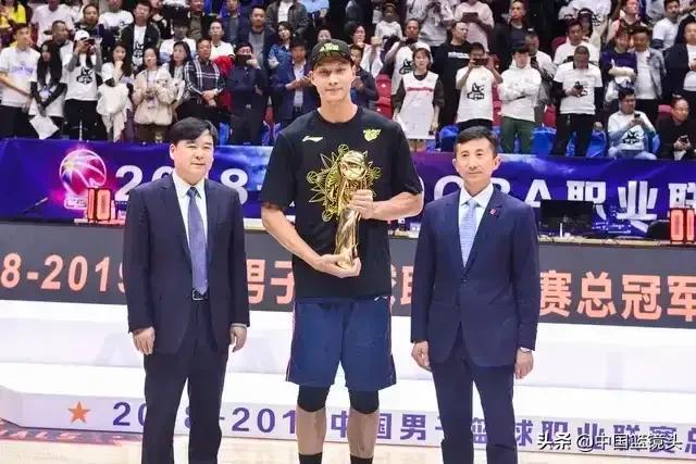 届比赛的亮 届比赛的亮