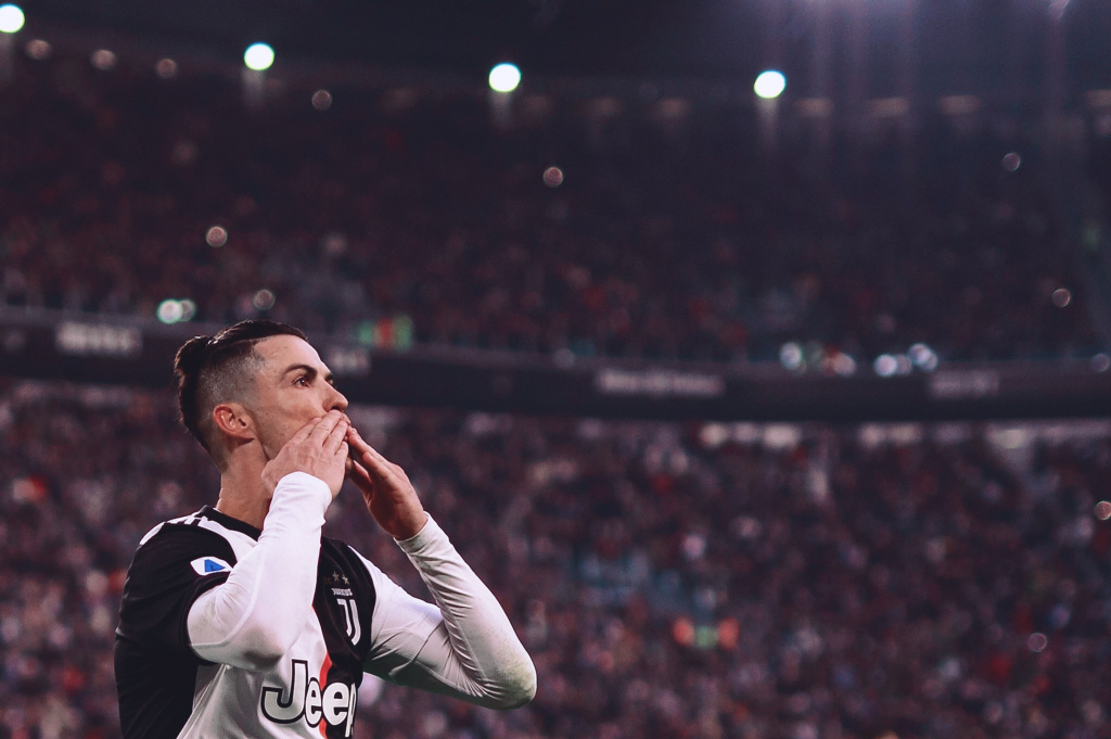 赛首轮中 赛首轮中