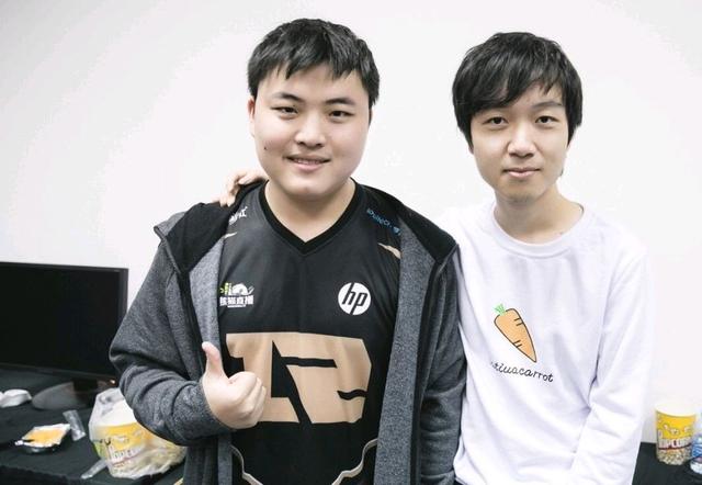 许多球迷被 许多球迷被