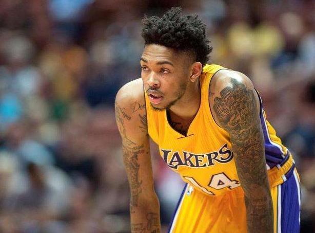 队创造更多 队创造更多