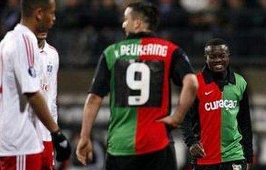 本文聚焦他 本文聚焦他